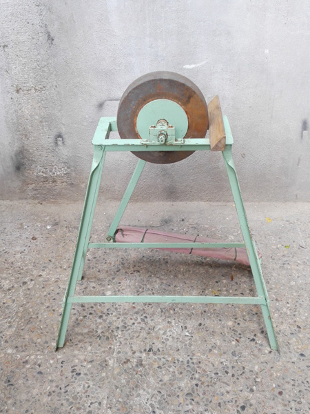 maquina afilador cuchillos amoladora hierro piedra 77_5-94x40-73x20-30-42 1u